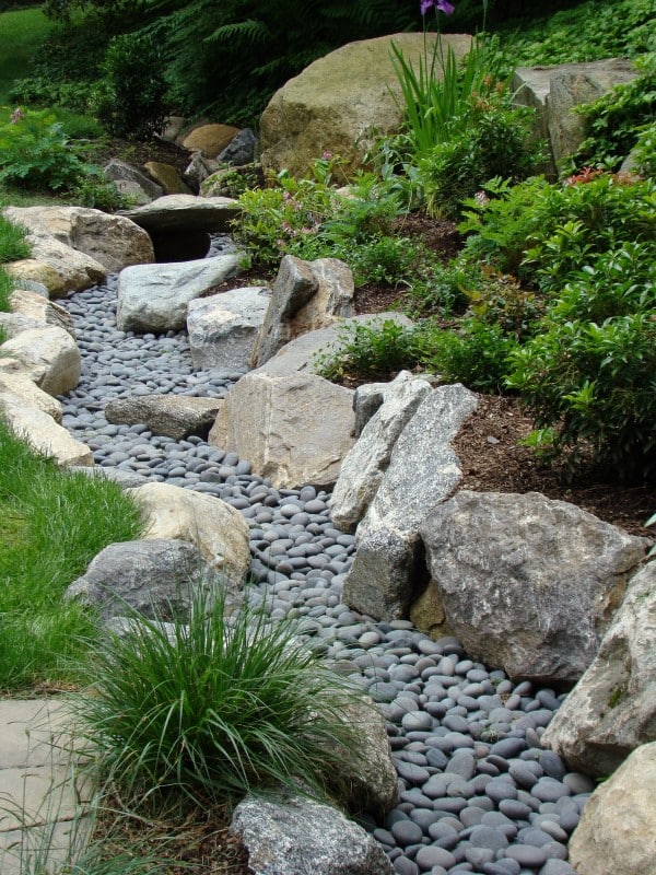 Dry River Bed Is Cheap And Easy To Make, And It Looks Stunning!