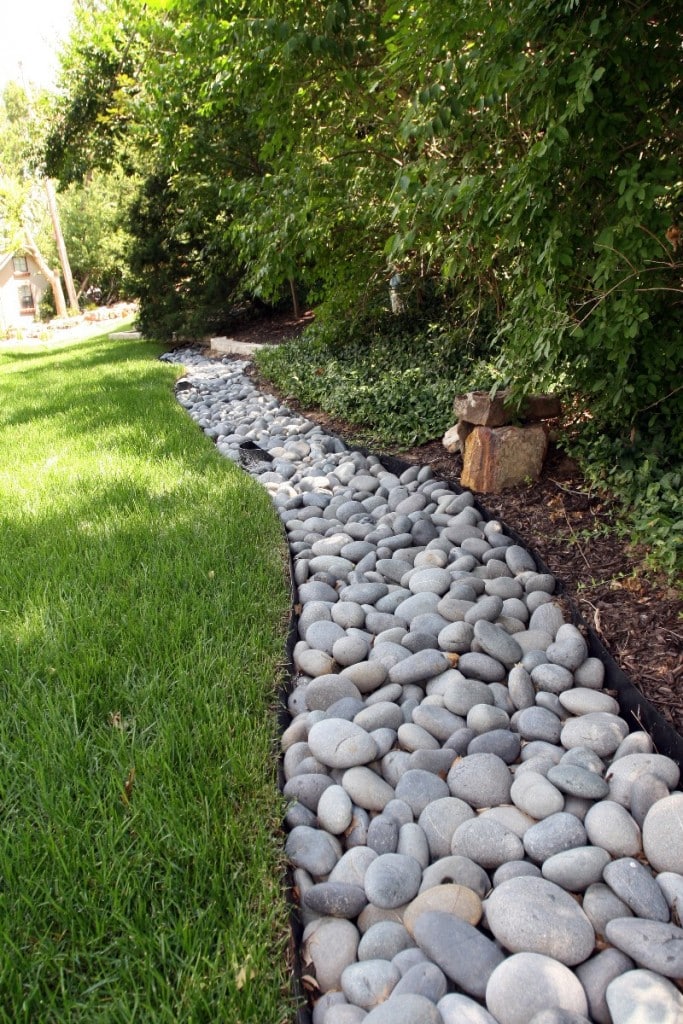 Dry River Bed Is Cheap And Easy To Make, And It Looks Stunning!